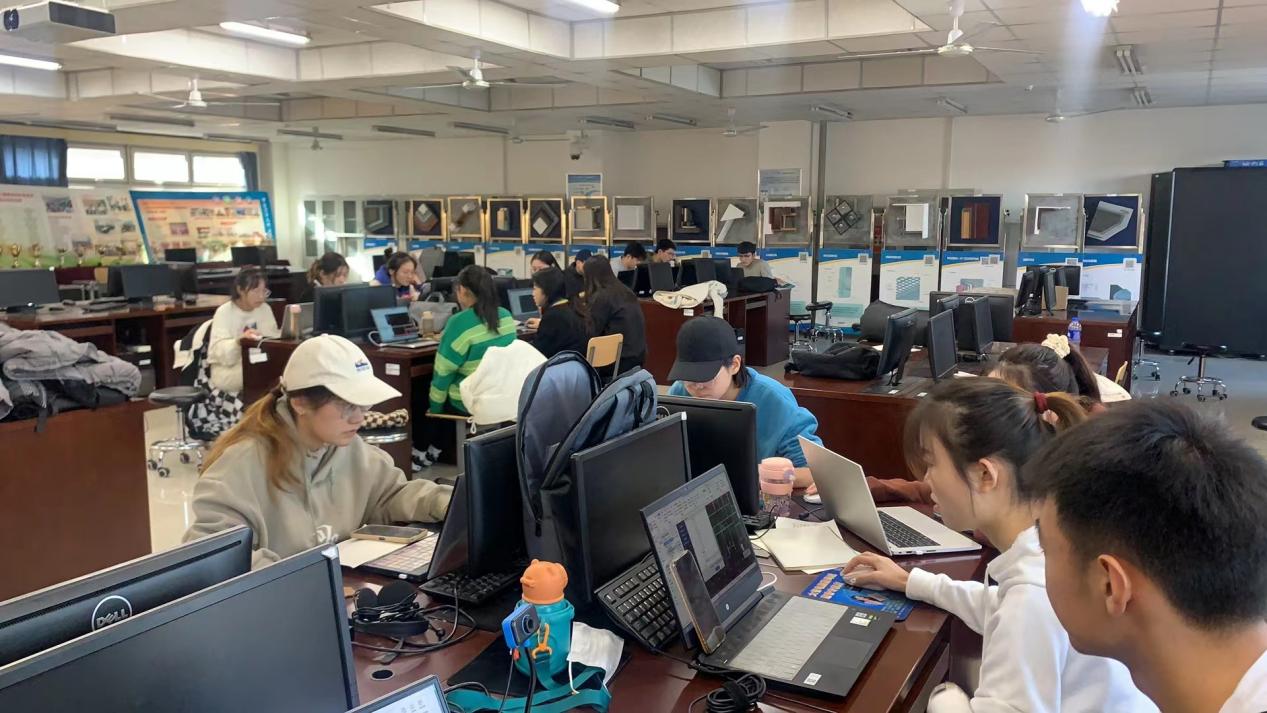 說明: 86bd21001c3a719f1874888cae13555