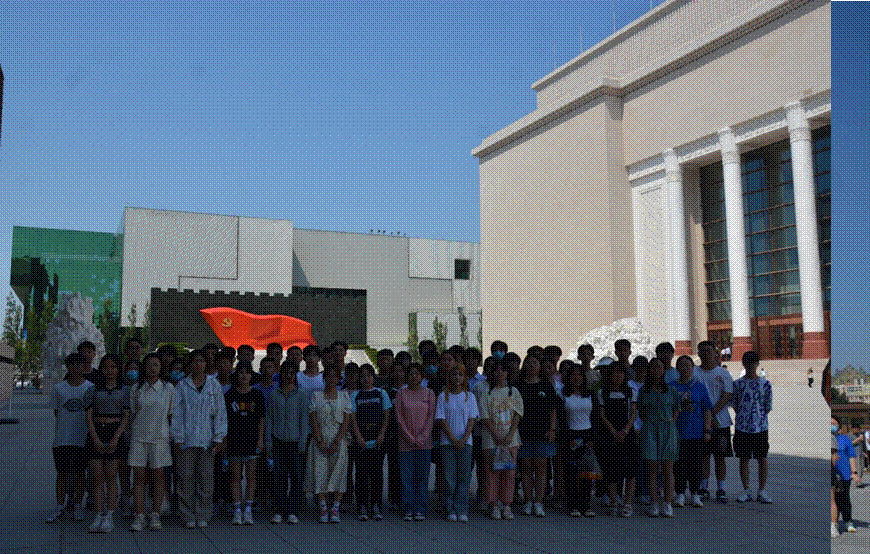 15,廣場上的人群描述已自動生成 15,廣場上的人群描述已自動生成