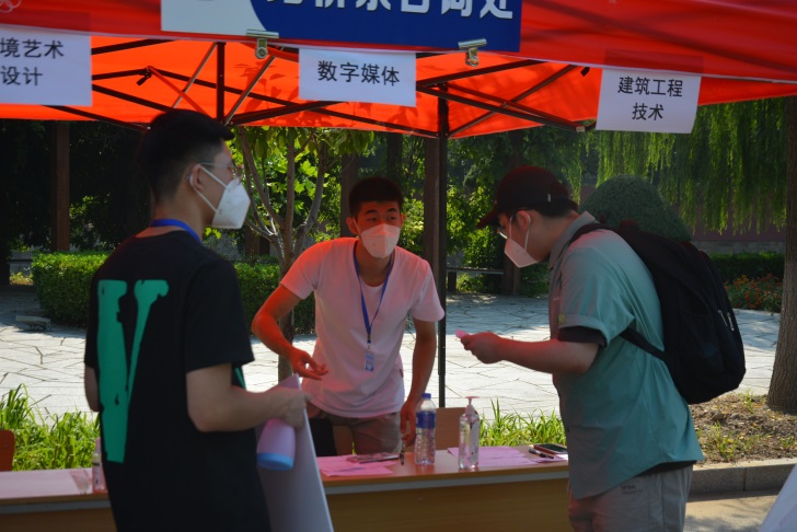 說明: I:\新聞稿、微信公眾號\上傳資料\2022年7-12月\2022.9.27路橋系迎新新聞稿\迎新新聞稿所用照片\11.JPG